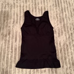 Genie Camishaper Shaper Tank Top Black Large Built-in Bra Ruffle Hem